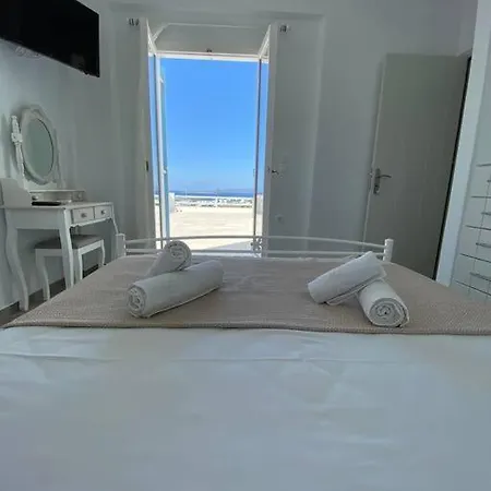Feriehus New Cycladic House ¨agroktima Katerina¨ *