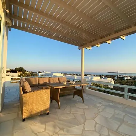 New Cycladic House ¨agroktima Katerina¨ *